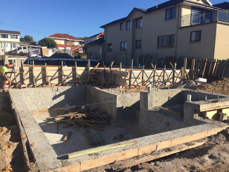 Formwork for deepened edge beams