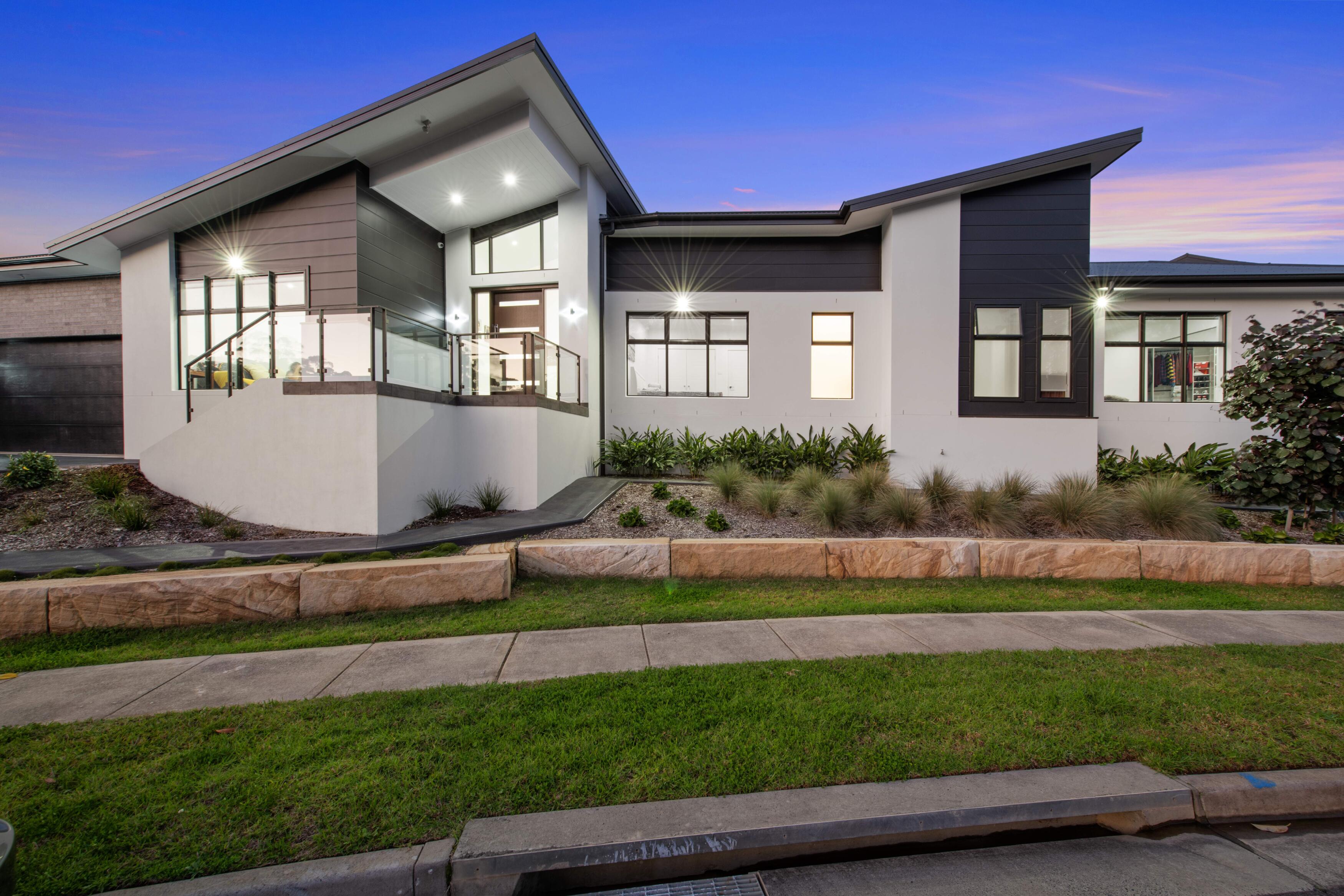 Facade features Tullipan custom home Terrigal